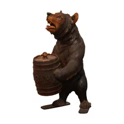只 Brienz 木桶承载熊。桶和